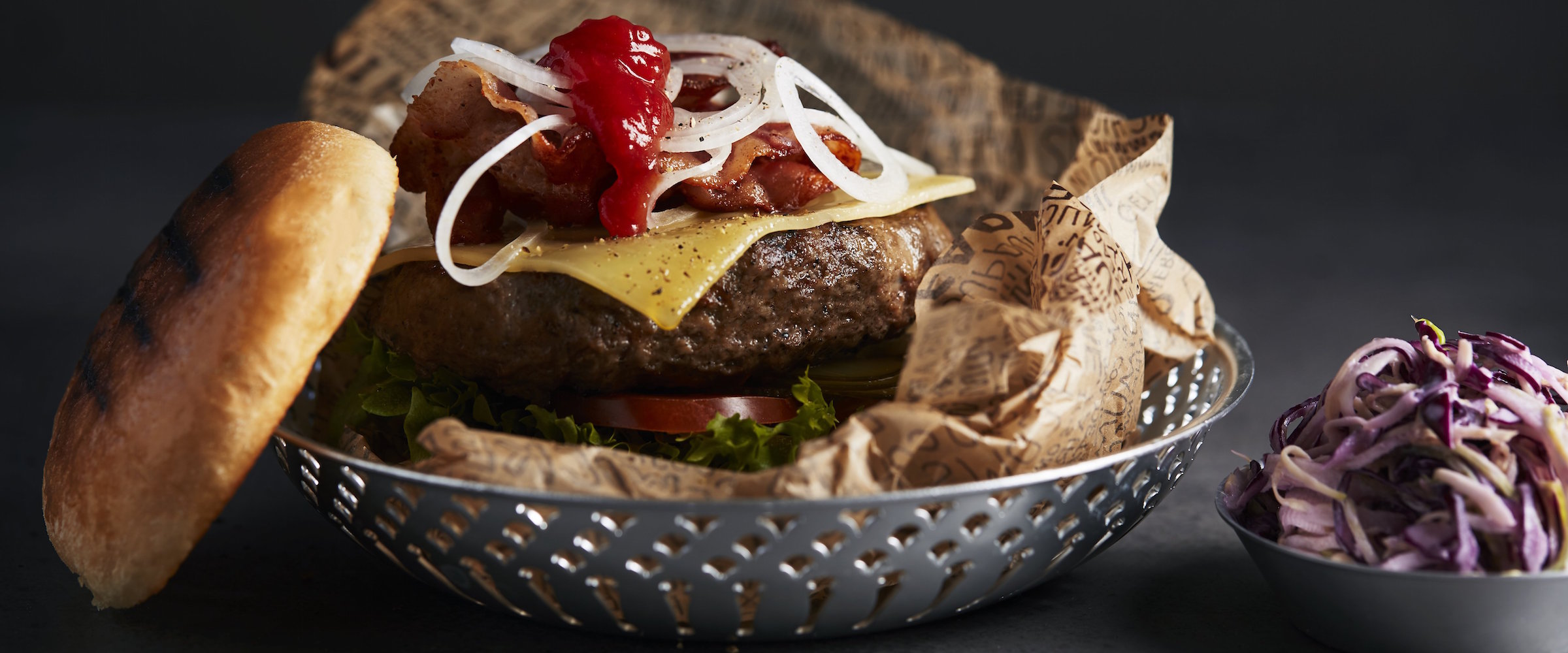 Hamburgare - recept på hemmagjorda hamburgare och goda tillbehör