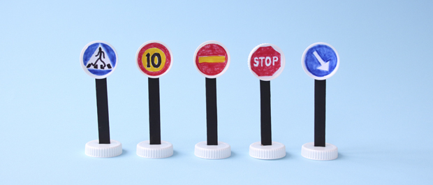 Trafikskyltar av kork