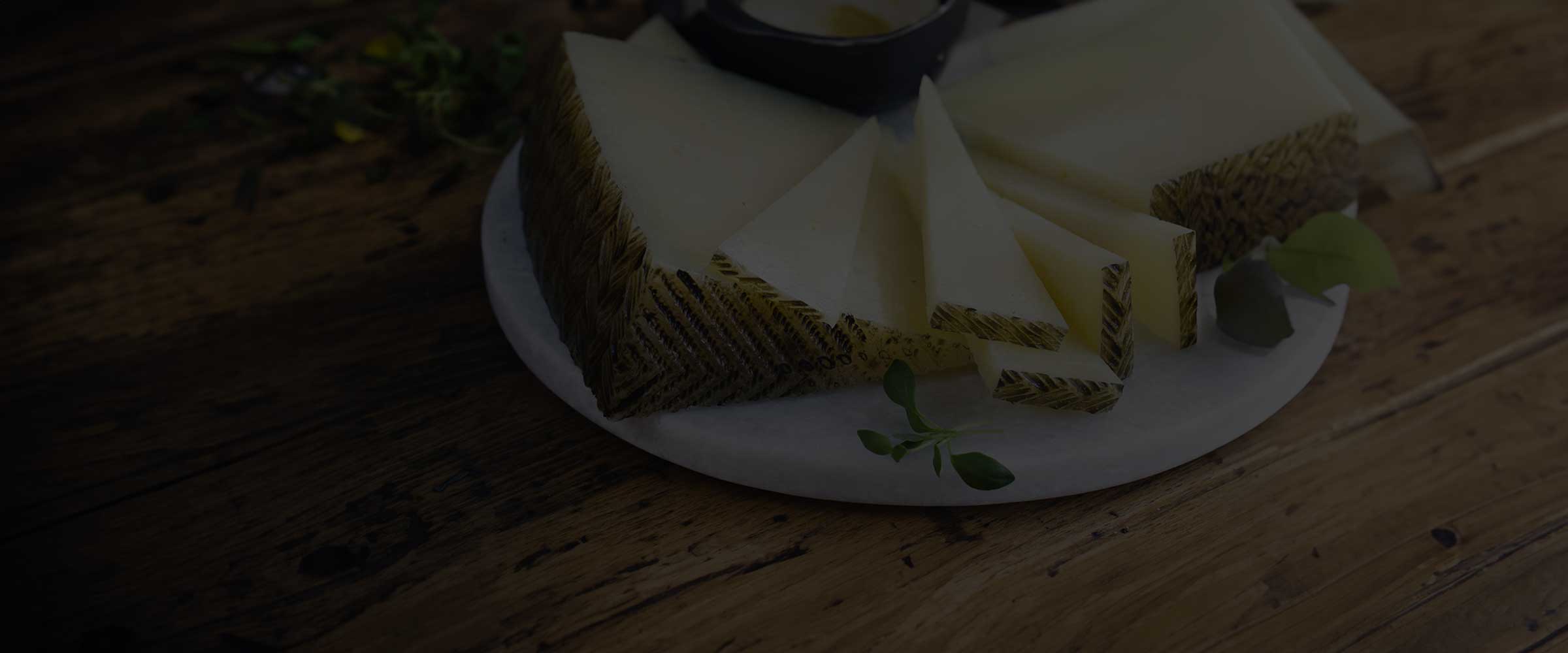 Manchego på ett fat