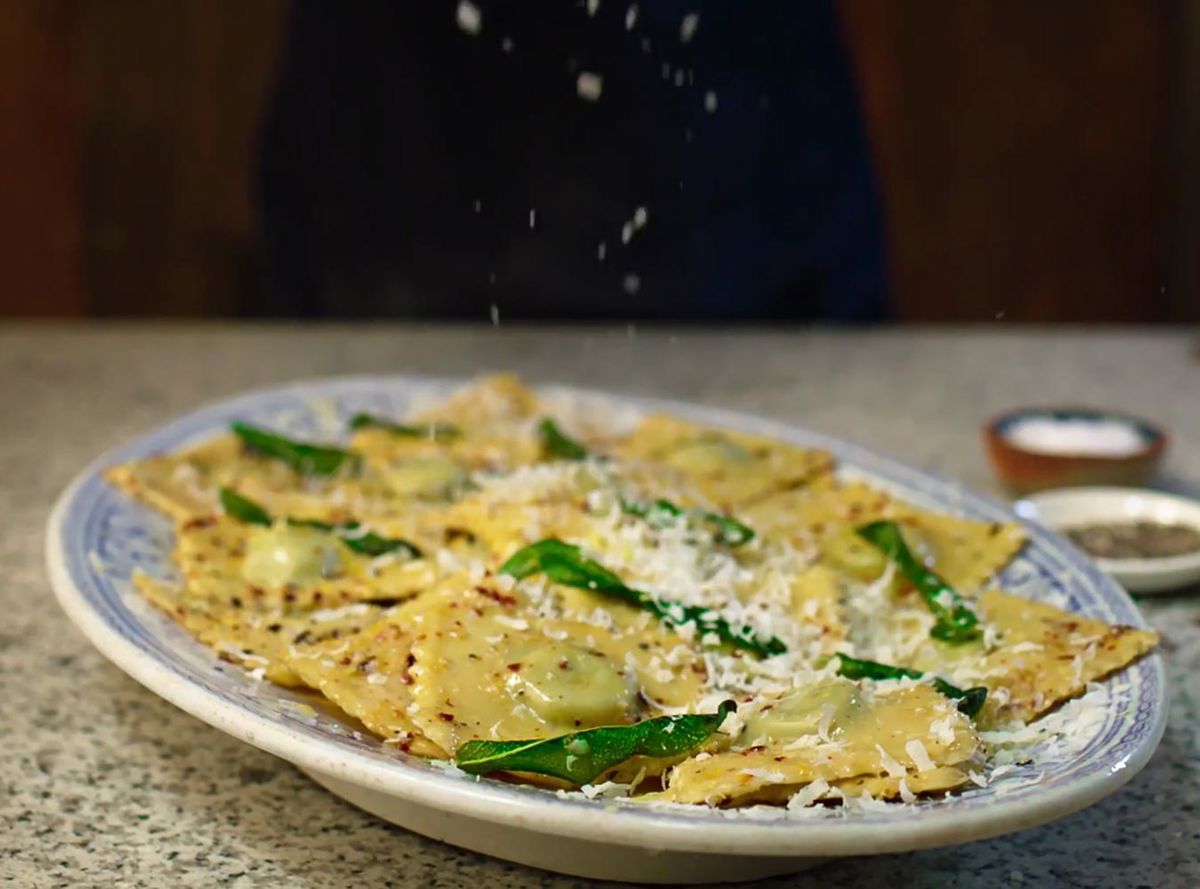 Ravioli med spenat, ricotta och citronsmör