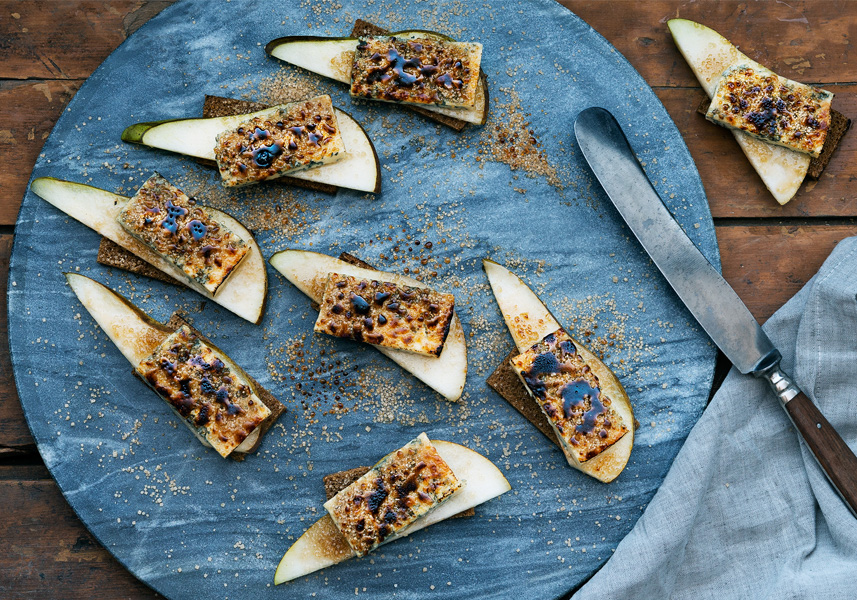 Karameliserad gräddädel på kavring