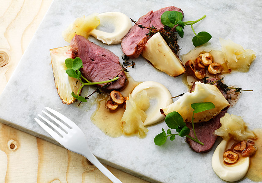 Variation på rotselleri med stekt ankbröst