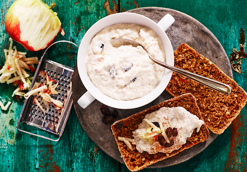 Fruktig kvargröra med äpple och kanel