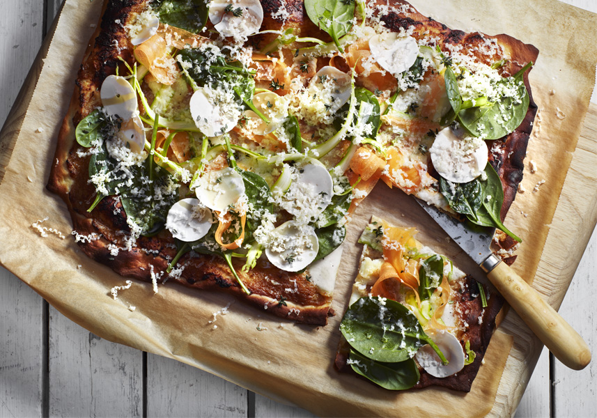 Pizza bianca med primörer