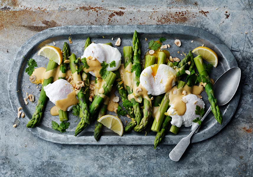 Ost med pocherat ägg