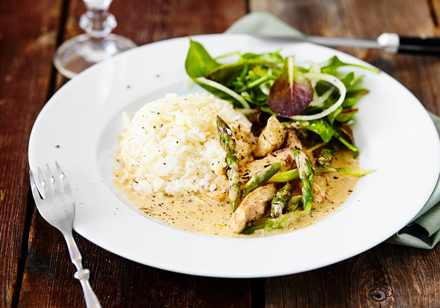 Kycklinggryta med sparris